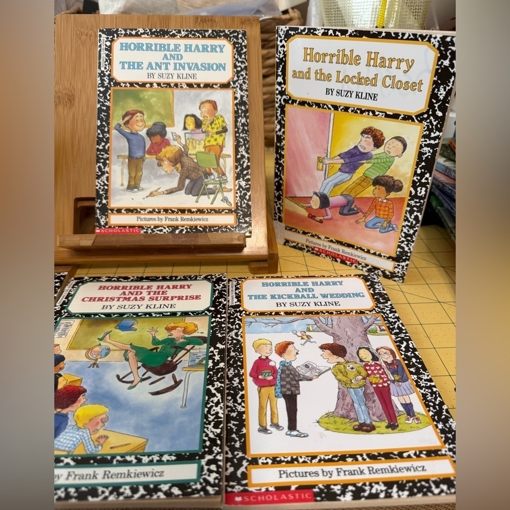 Horrible Harry Book Set of 6 Books- Colorful Covers - Picture 3 of 3